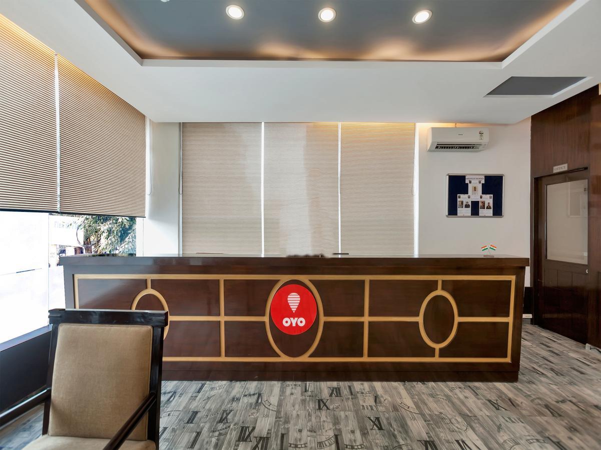 Oyo 9841 The Vivir 1 Hotel Noida Luaran gambar