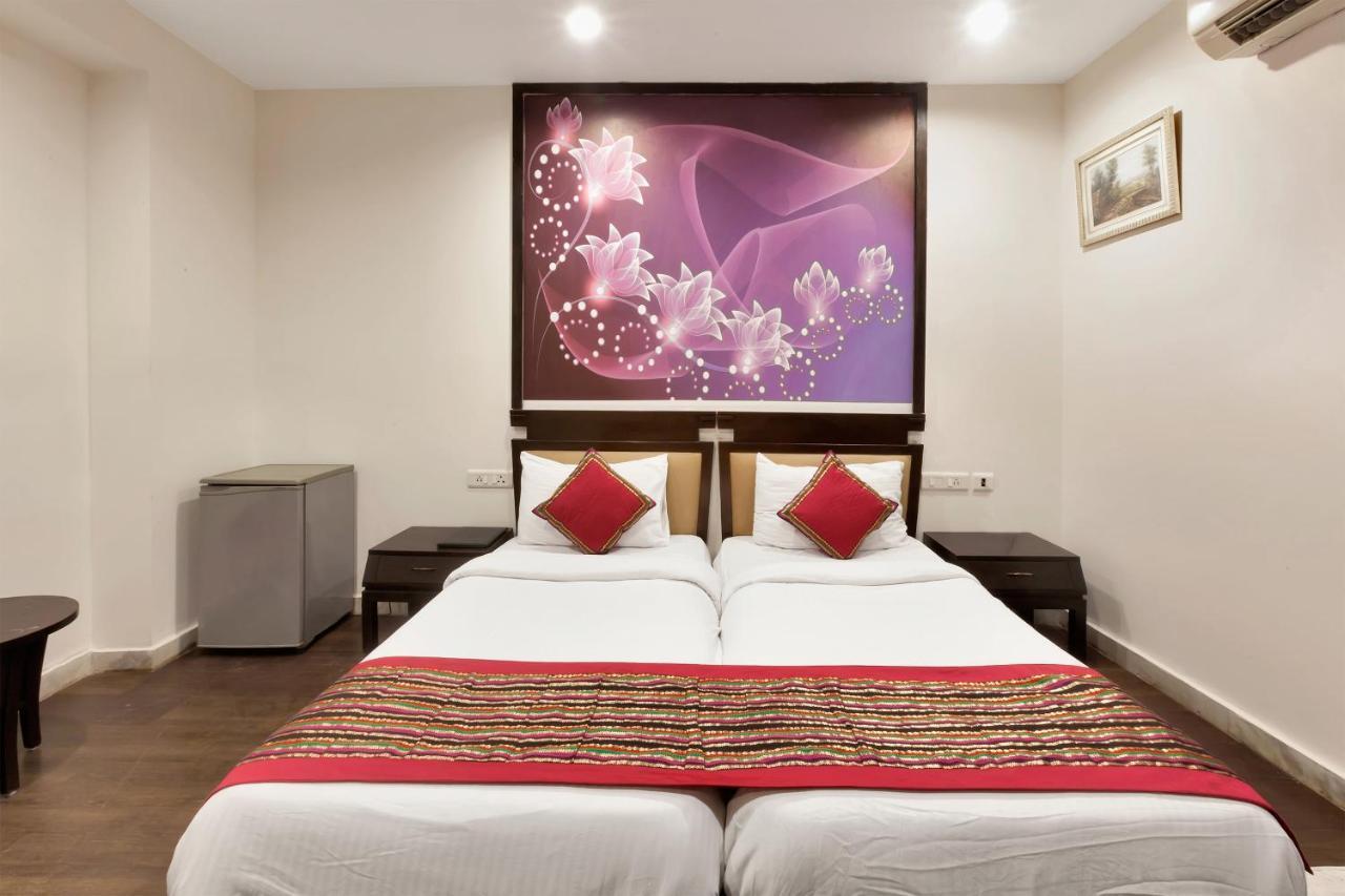 Oyo 9841 The Vivir 1 Hotel Noida Luaran gambar
