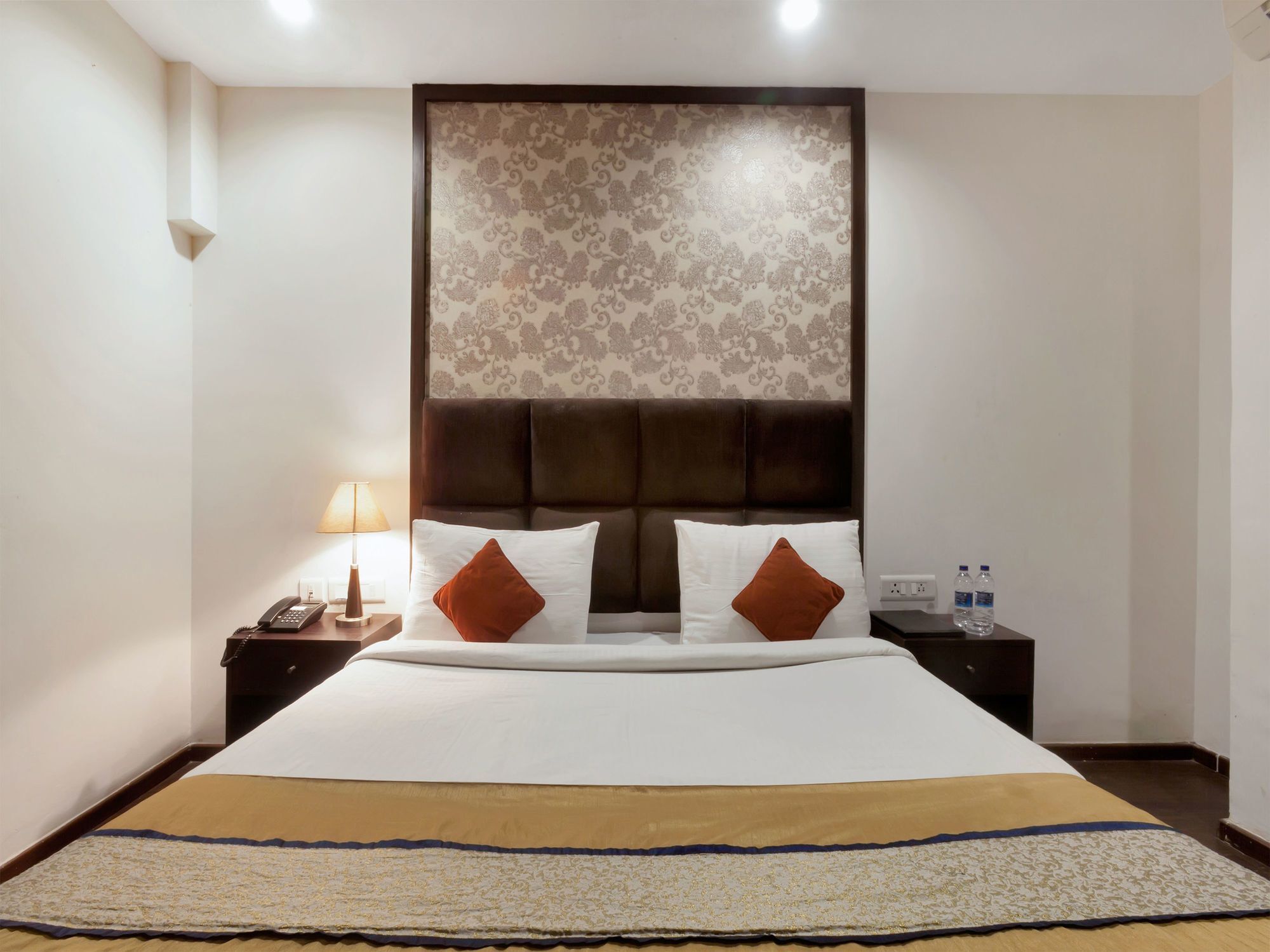 Oyo 9841 The Vivir 1 Hotel Noida Luaran gambar