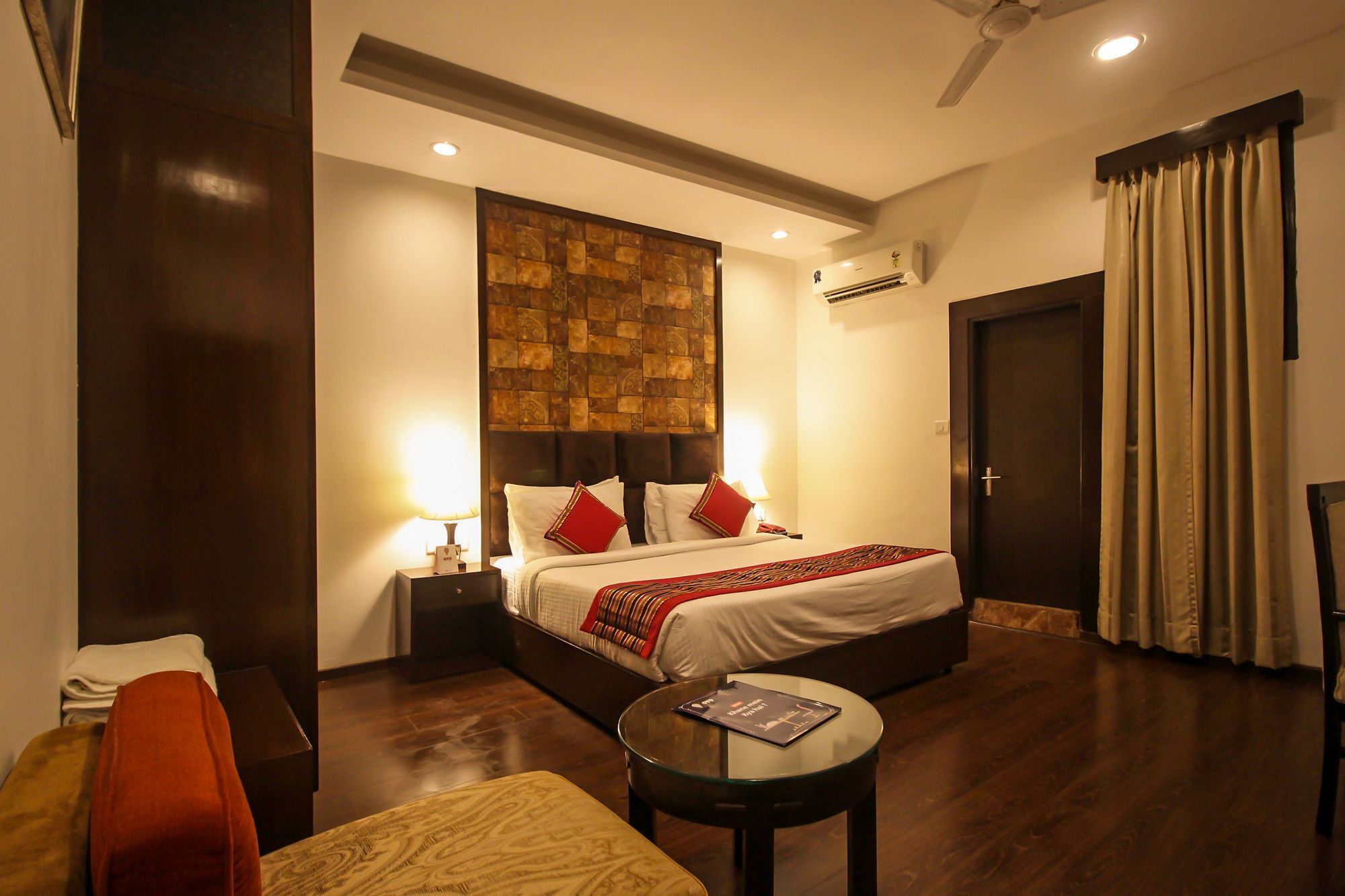 Oyo 9841 The Vivir 1 Hotel Noida Luaran gambar