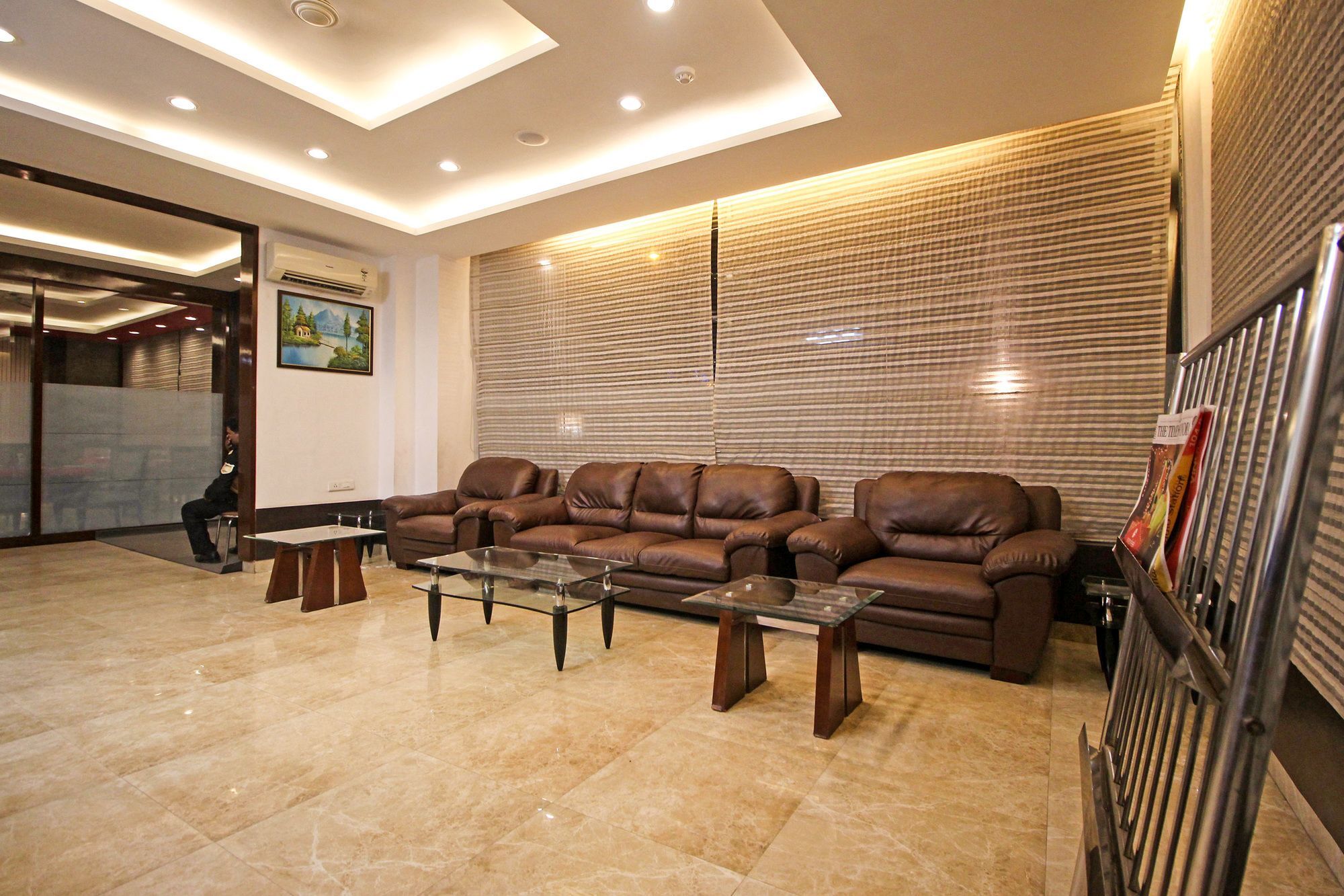 Oyo 9841 The Vivir 1 Hotel Noida Luaran gambar