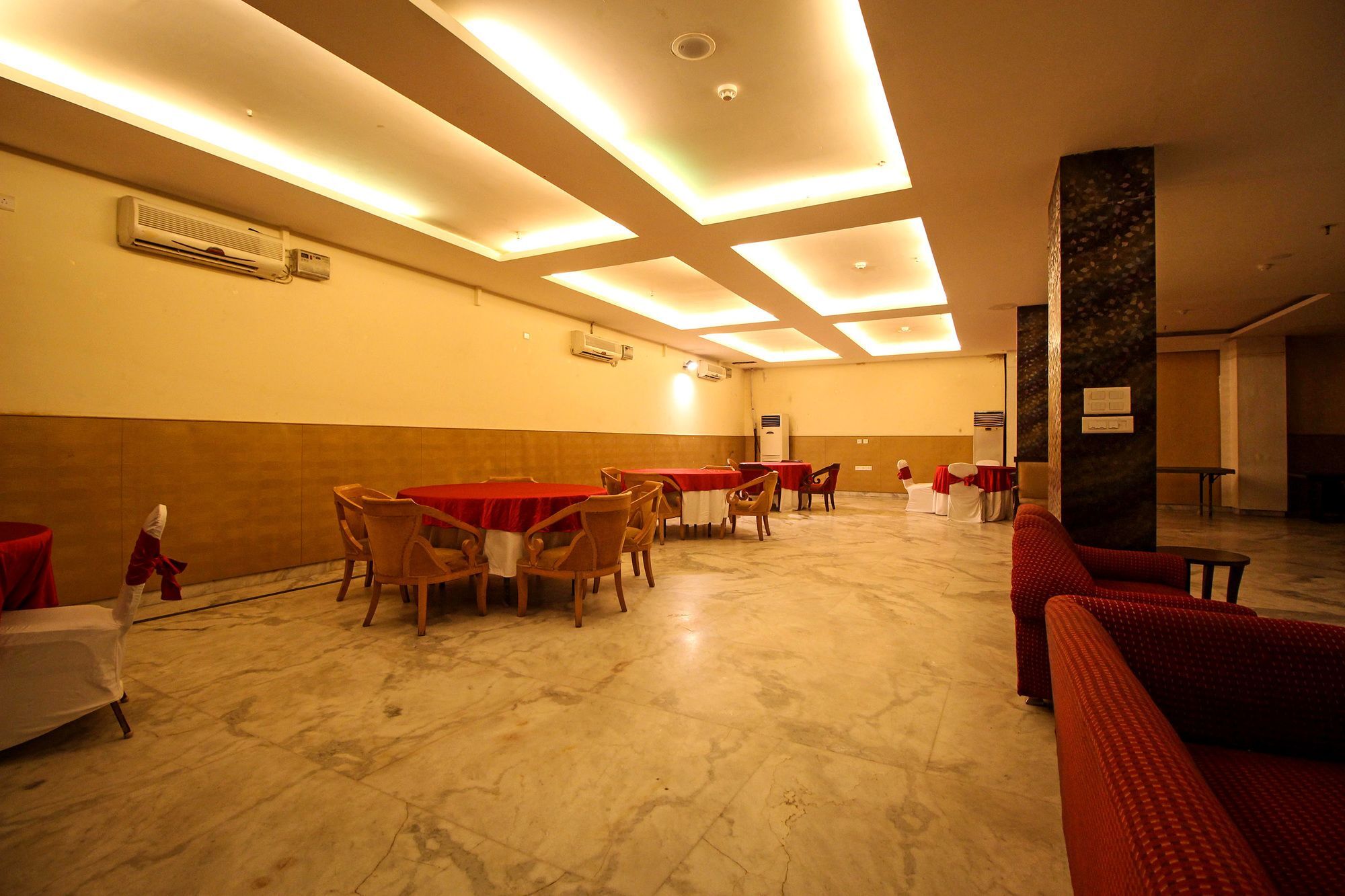 Oyo 9841 The Vivir 1 Hotel Noida Luaran gambar